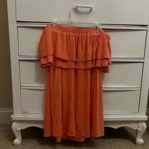 orange ruffle top!!